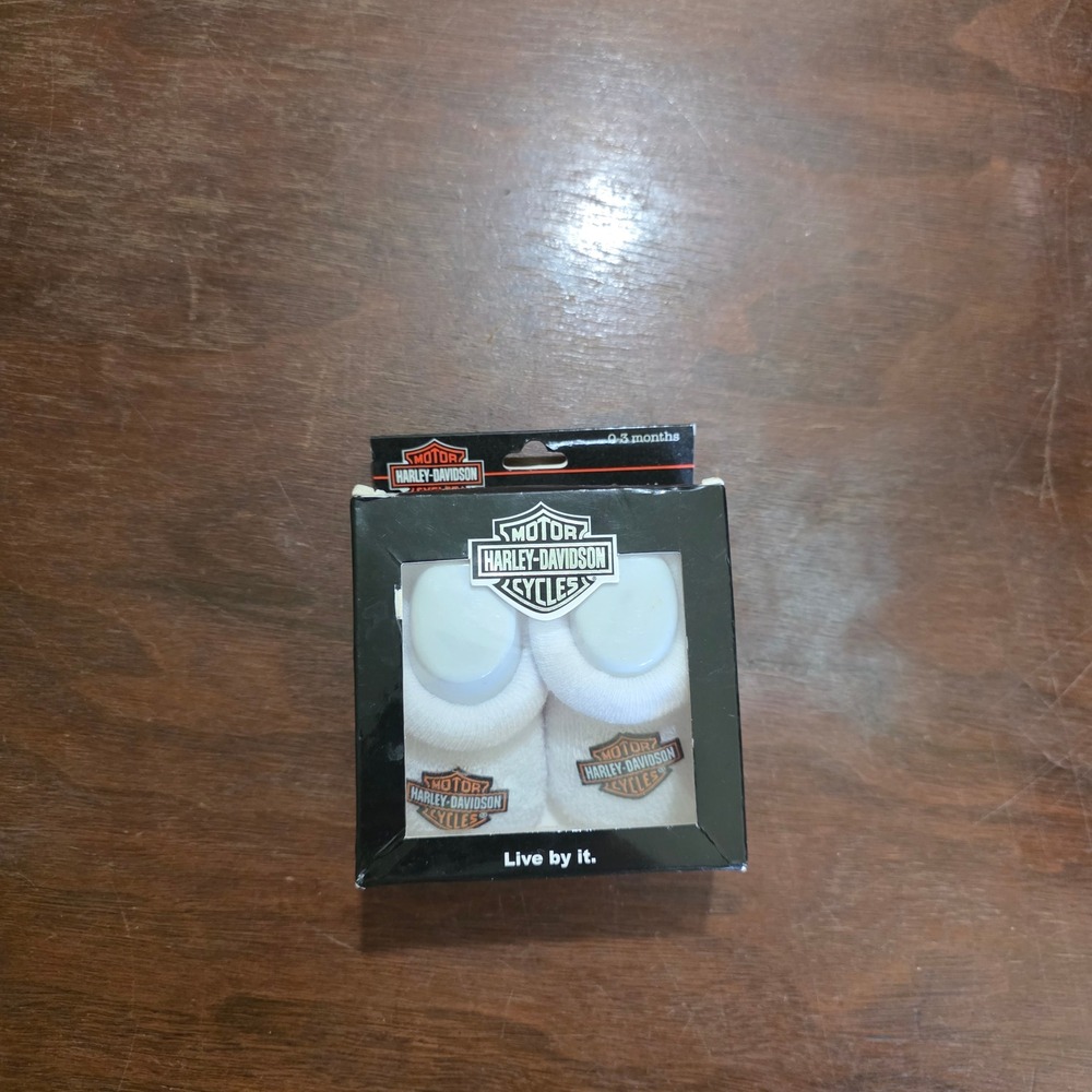 Harley-Davidson Baby Booties 0-3 Months White Embroidered Logo NIB S9LUL21HD